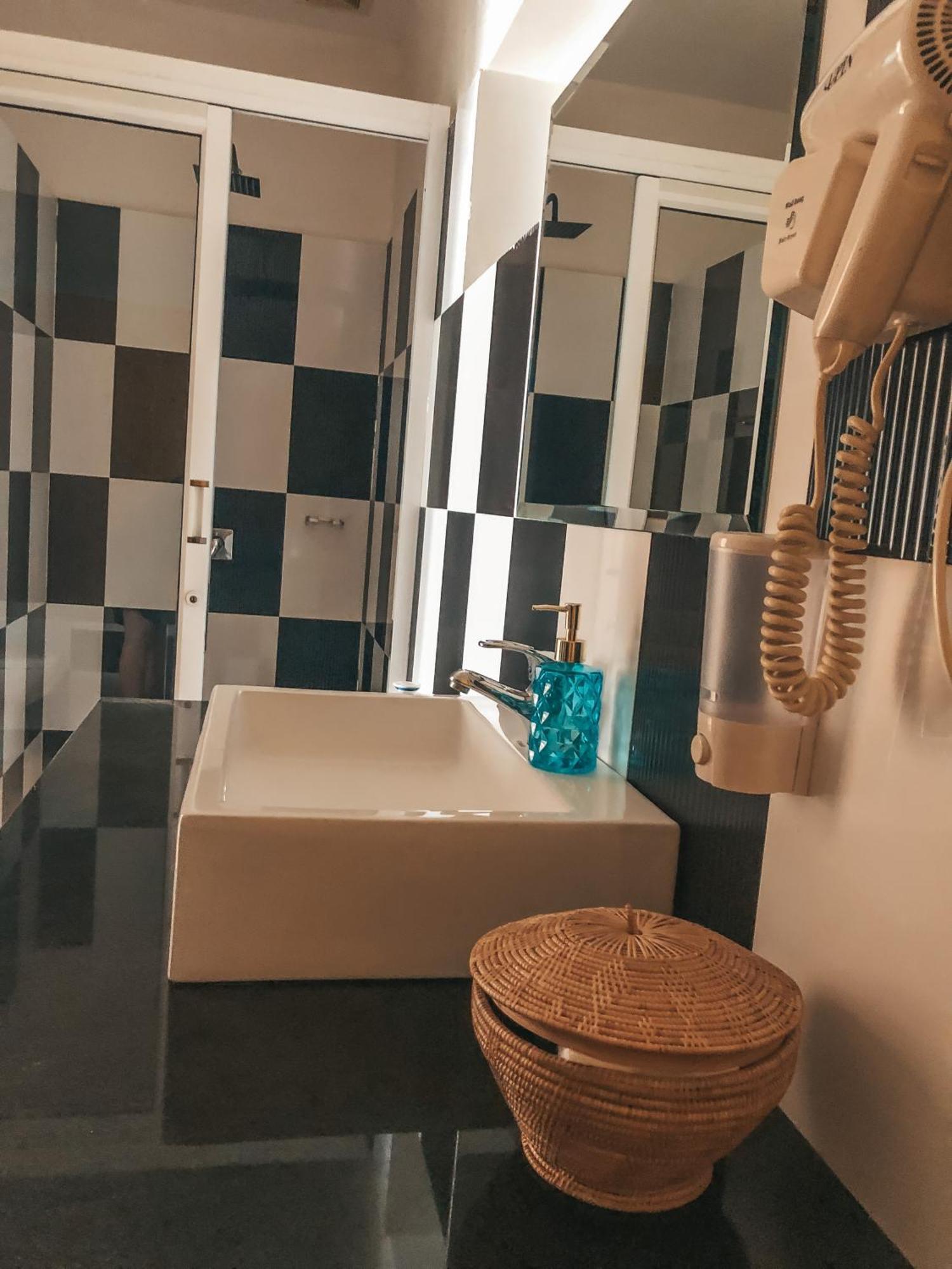 The Bygone Hotel Siem Reap Luaran gambar